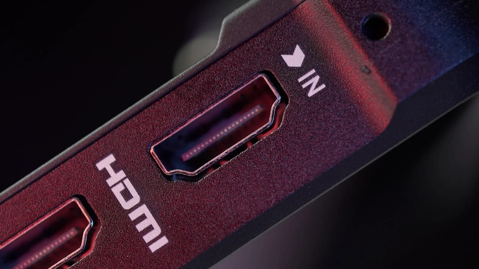 Gros plan sur un port HDMI illustrant le fonctionnement d'un lecteur IPTV